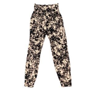 Athleta Salutation Printed Jogger Womens XS Black Floral Tie Dye Tapered Pants